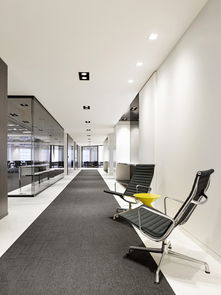 极致黑白 Miller Thomson LLP律师事务所多伦多办公设计赏析